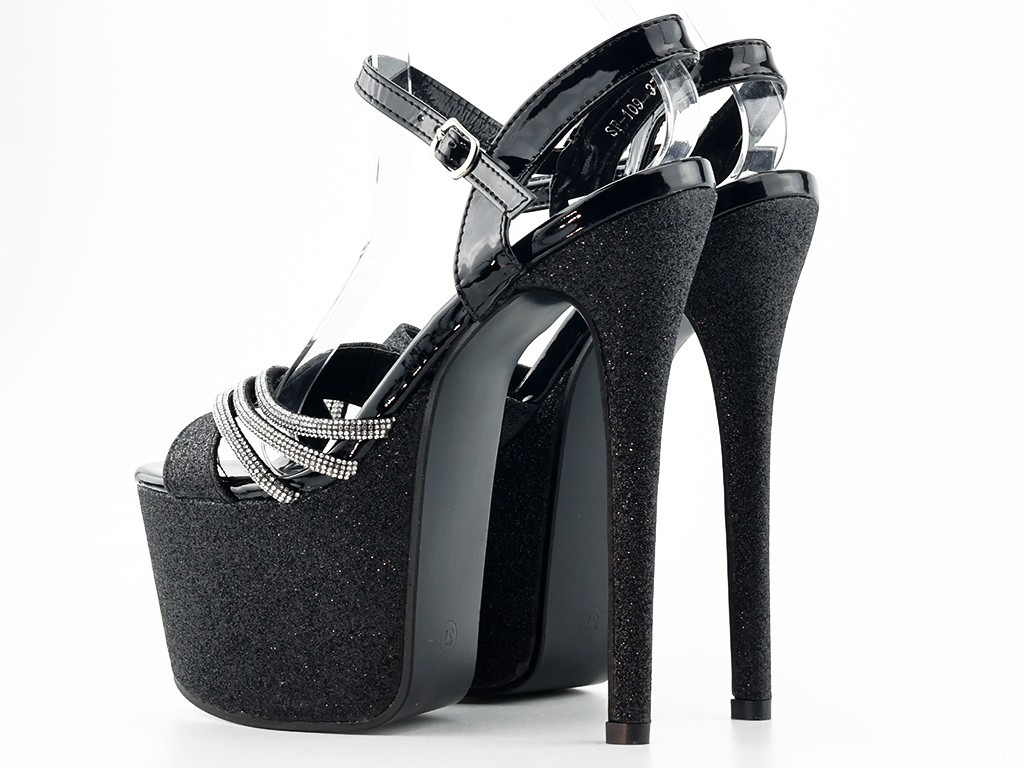 Wysokie czarne szpilki na platformie sandałki cyrkonie