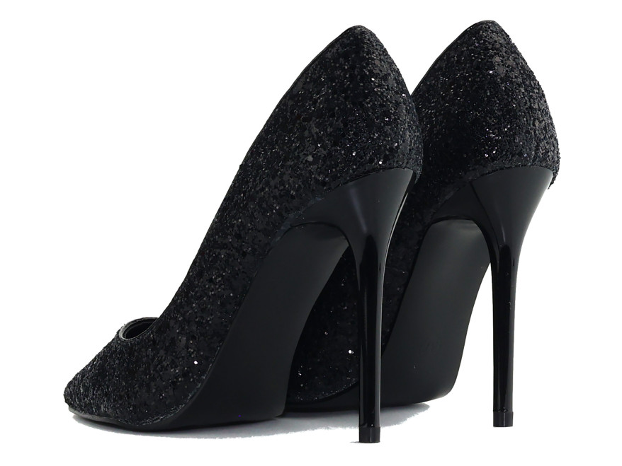 Escarpins noirs à paillettes avec une brillance intense