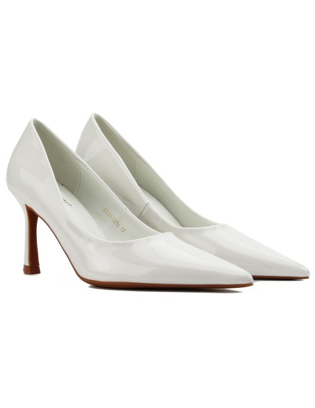 Weiße Lacklederpumps