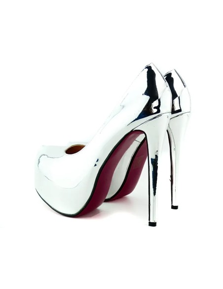 Silberne verspiegelte Plateau-Stilettos