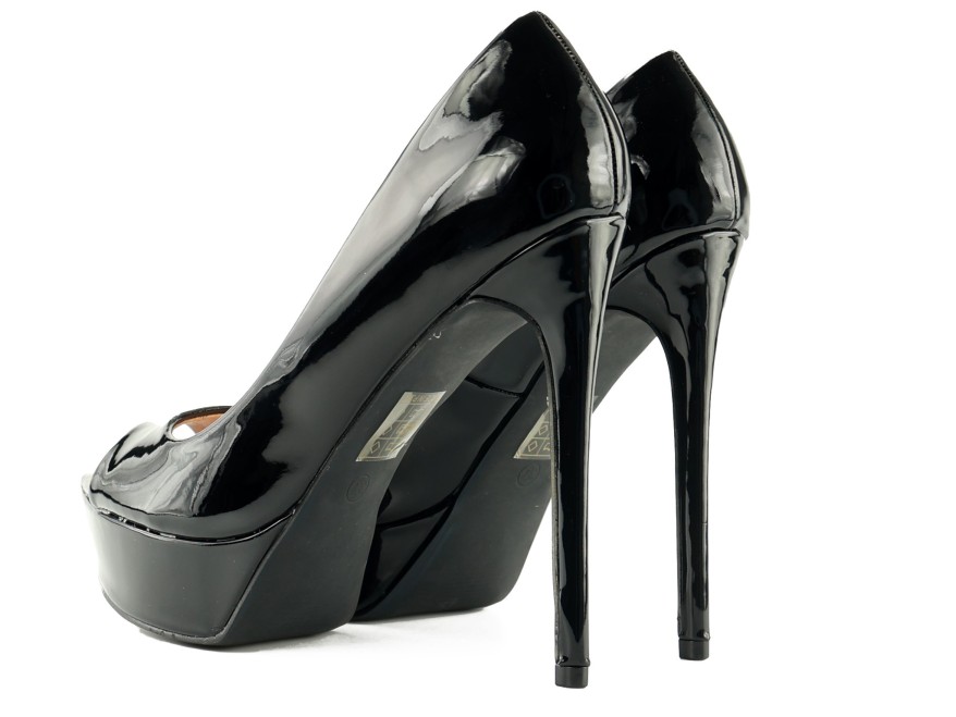 Schwarze zehenoffene Plateau-Stilettos