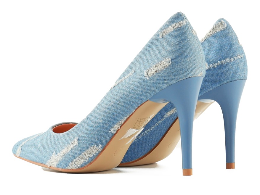 Pantofi stilettos din denim albastru deschis cu toc frecat 9 cm
