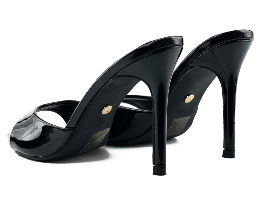 Elegant black patent leather women's stiletto flip-flops