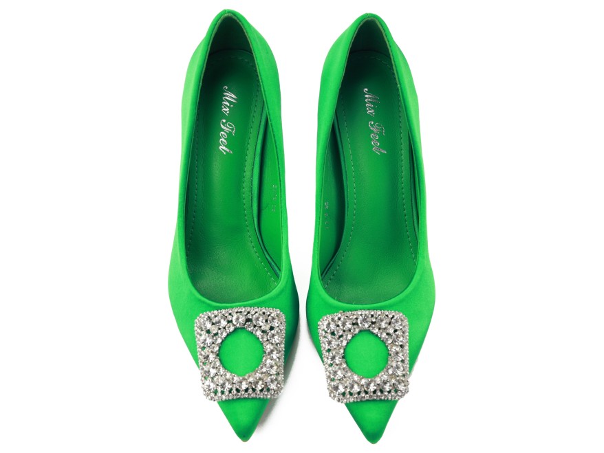 Escarpins verts avec broche et strass, en satin, 9 cm