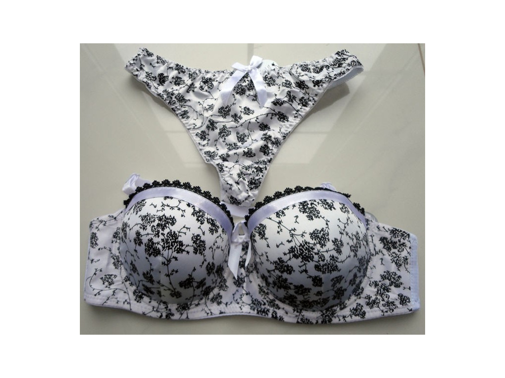WHITE BLACK UNDERWEAR SET FLOWERS STRING