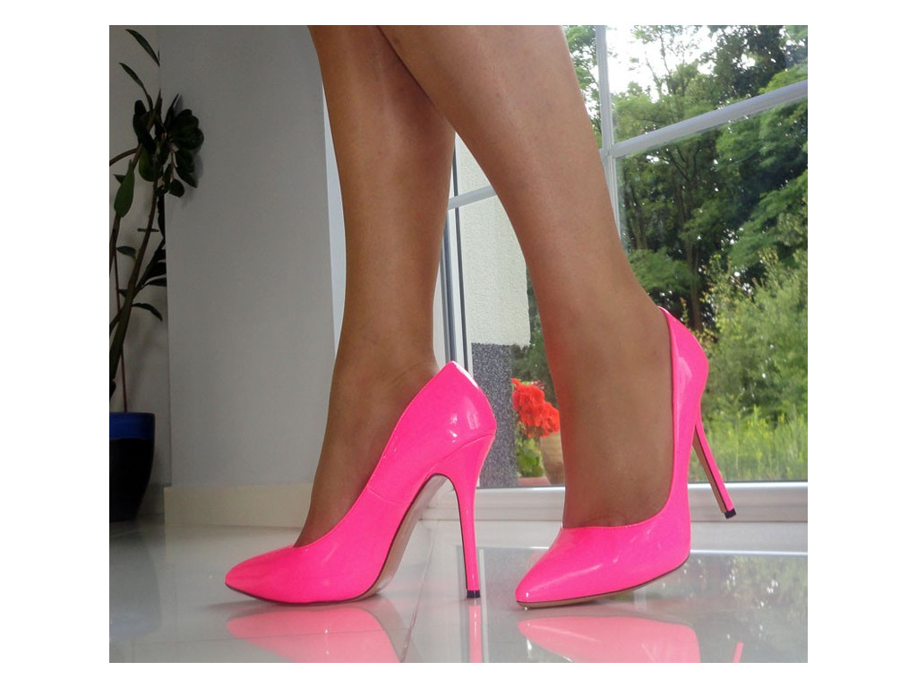 CLASSIC PINK NEON NA VYSOKÝCH PODPADECH
