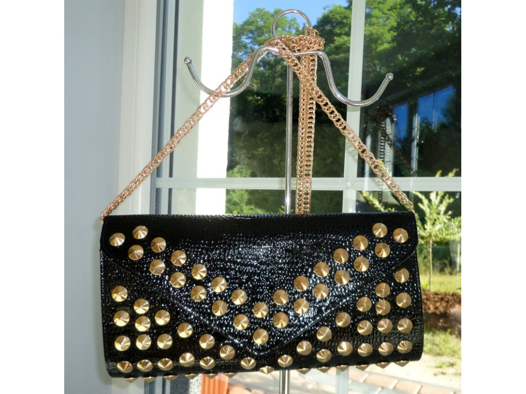 TASCHE SCHWARZER UMSCHLAG AUS ÖKOLEDER MIT NIETENNIETEN - 1