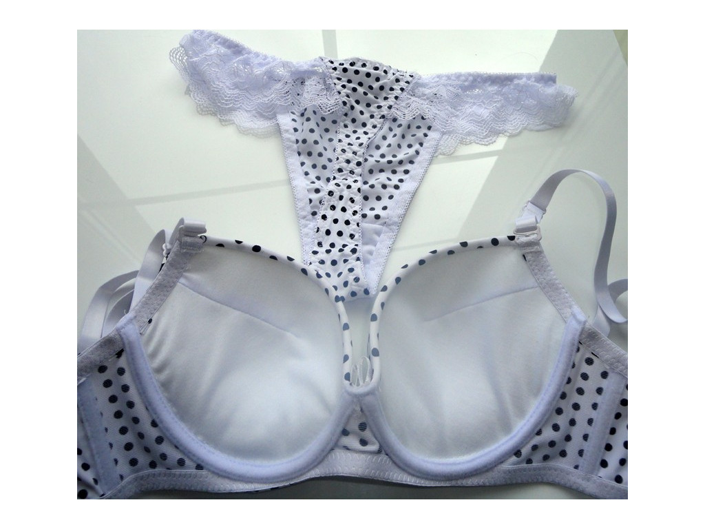 KOMPLET BIELIZNY MODELUJACY BIALY GROCHY