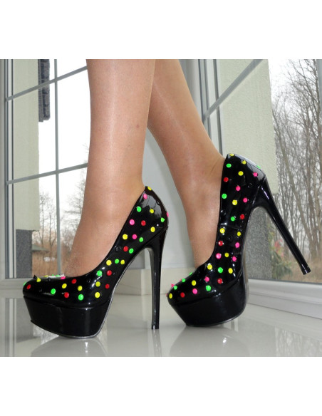 STIFTE STIEFEL NEON-ERBSEN SCHWARZE STACHELN - 2