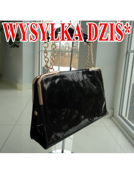 TORBKA CZARNA LAKIEROWANA ZŁOTY ŁAŃCUSZEK