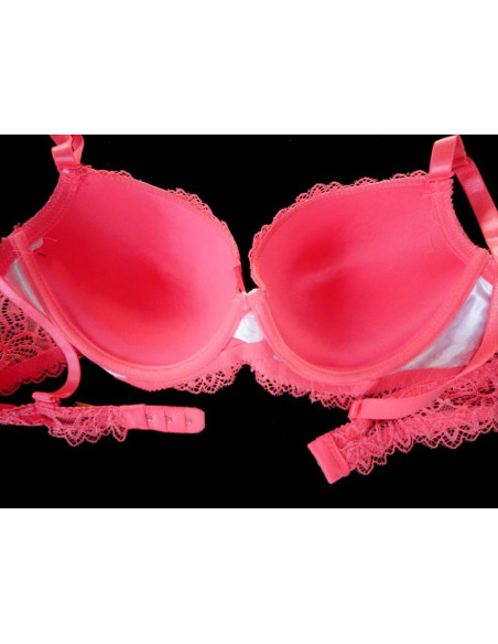 CORAL MODELLING LACE BRA - 3