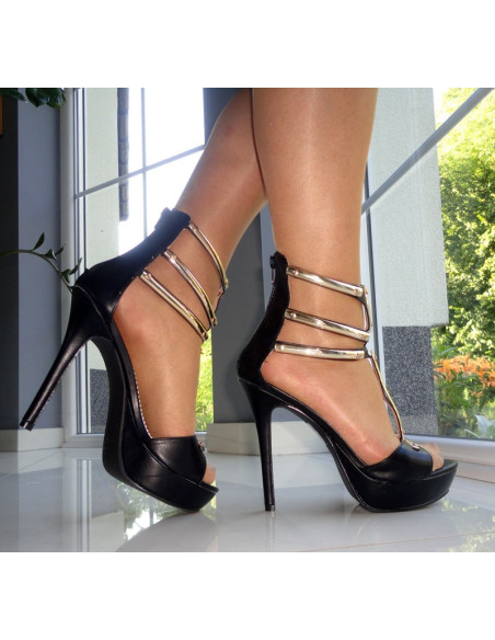 PLATEAUPINS SCHWARZ-GOLDENE SANDALEN  - 2