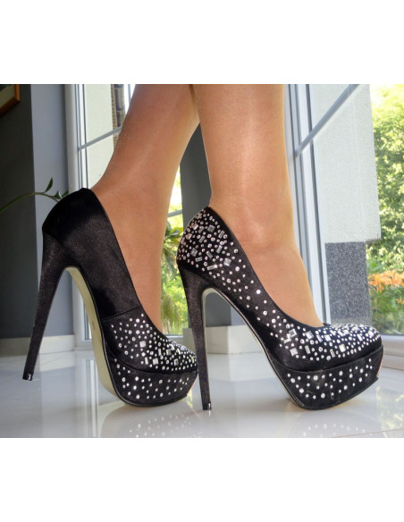 BLACK PLATFORM PINK ZIRCONIA