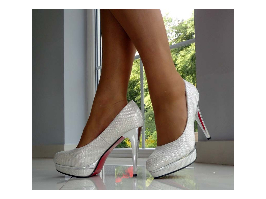 SZPILKI BUTY BROKATOWE BIAŁE PLATFORMA