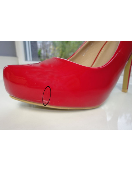 SZPILKI LAKIERKI CZERWONE PLATFORMA RED