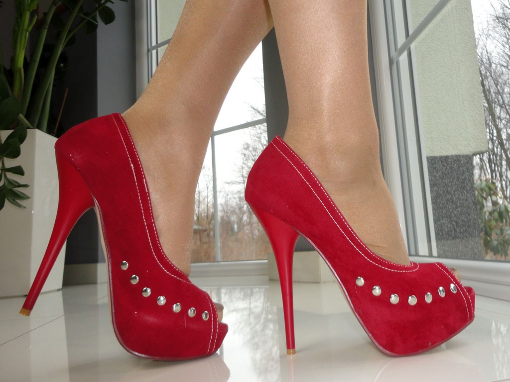 SARKANĀ PLATFORMA STILETTOS AR TAPĀM - 6