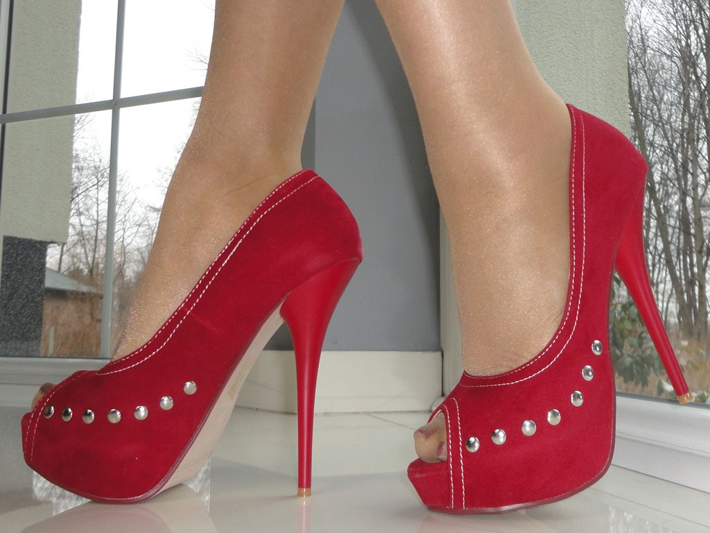 SARKANĀ PLATFORMA STILETTOS AR TAPĀM - 5